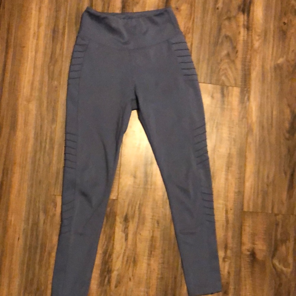 Blue leggings